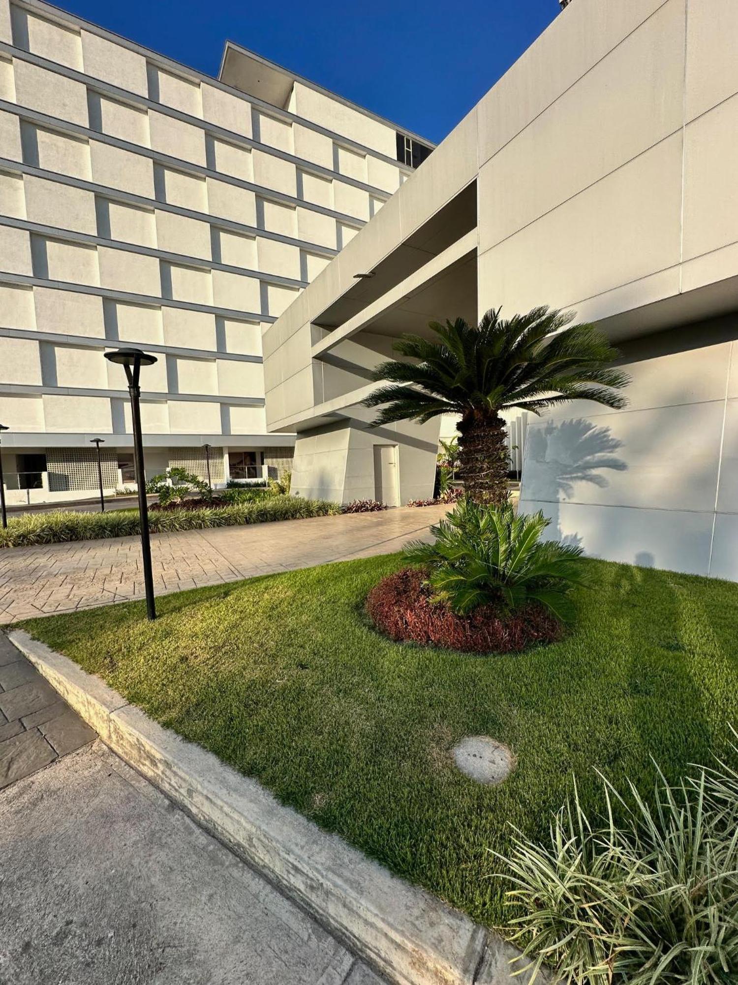 Hotel Eurobuilding Tama San Cristóbal Esterno foto