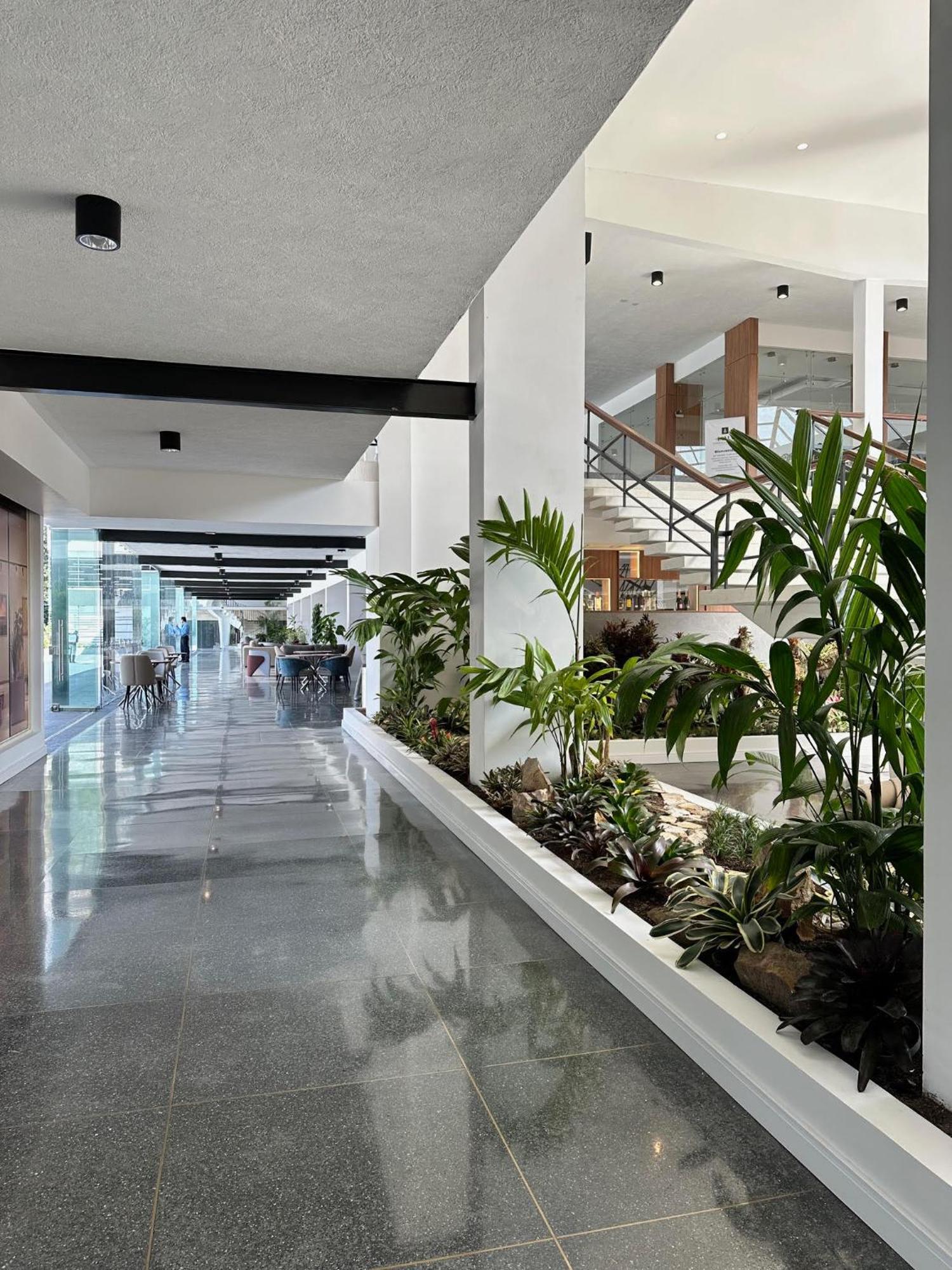 Hotel Eurobuilding Tama San Cristóbal Esterno foto